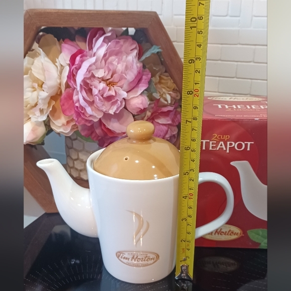 Tim Hortons Classic 2 Cup Porcelain Personal Tea Pot with box - Picture 2 of 8